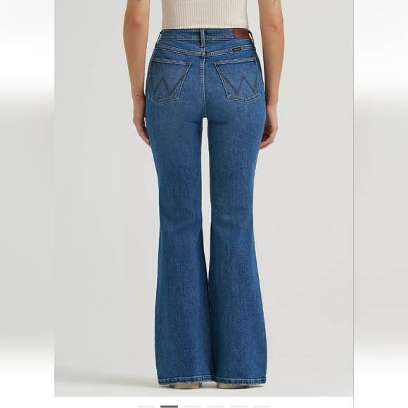 High Rise Flare Jeans - Picture 2 of 8